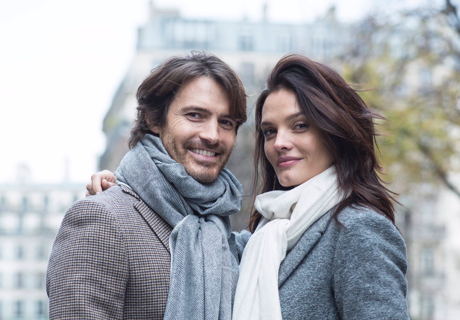 Douceur de la Saint-Valentin : Enveloppez Votre Amour dans le Cachemire