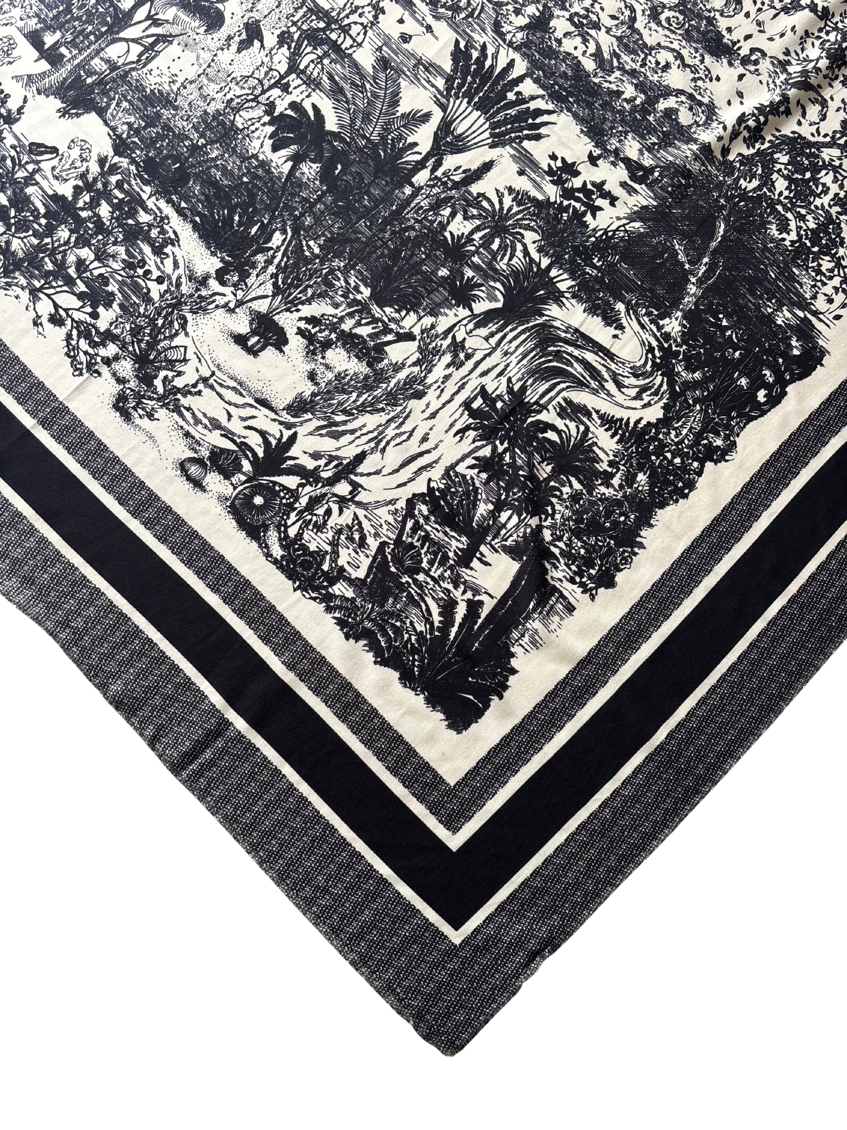 Jardin Noir Élégance